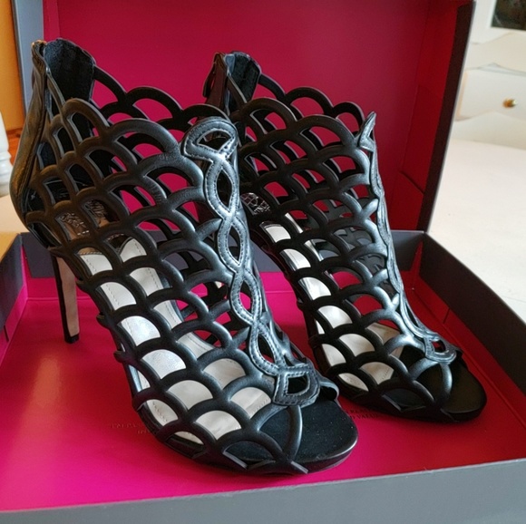 Vince Camuto Fontanela Caged Sandal Sz 10 - Picture 1 of 7